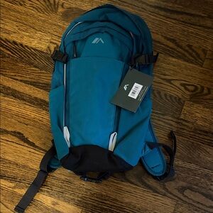 Quest backpack with hydration pack
